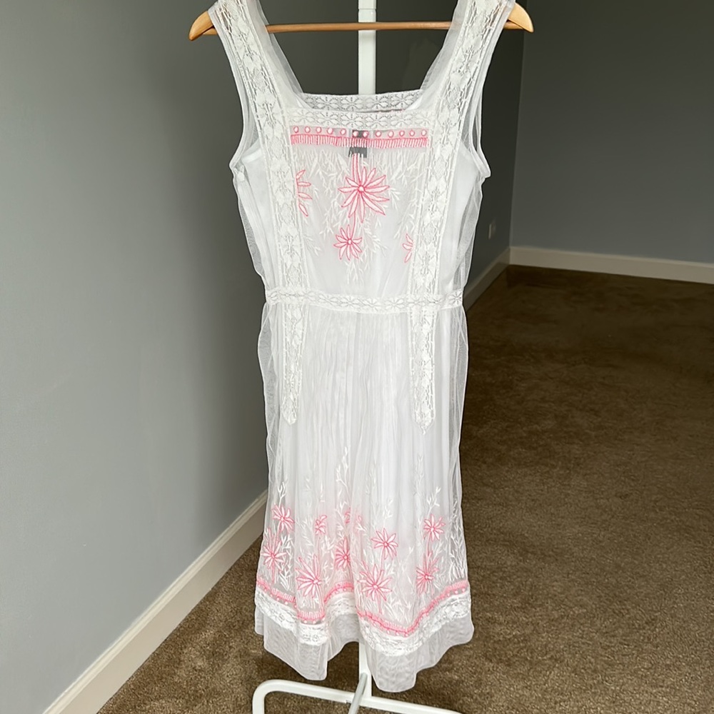 New! ASOS PETITE LACE DRESS - Picture 2 of 3